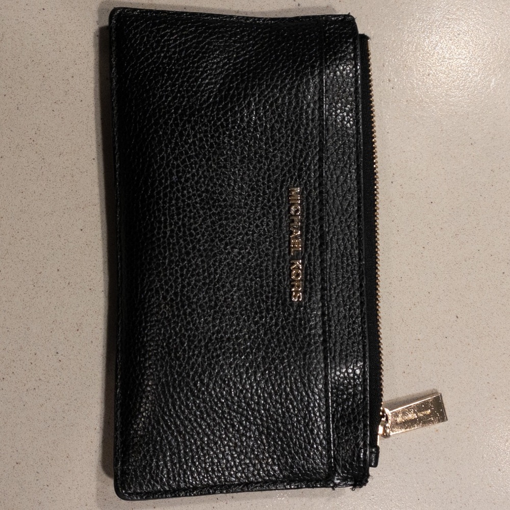 LIKE NEW Michael Kors Wallet Black with Gold Hardware